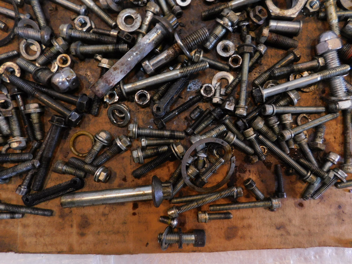 01 Harley Davidson Dyna Wide Glide FXDWG Engine Nut Bolt Brackets Parts Box Lot