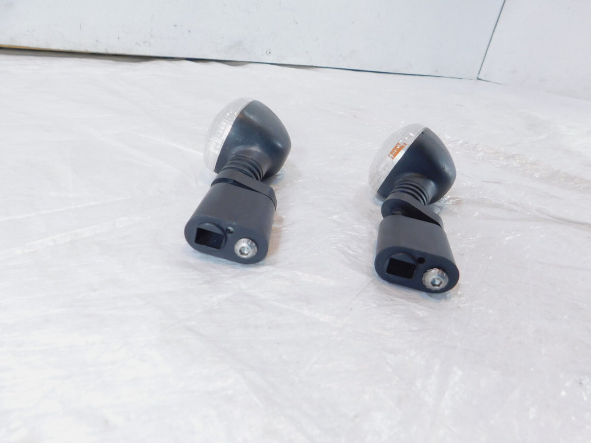 Moto Guzzi V7 III Special Stone 750 Rear Left/Right Turn Signal Indicator Lights