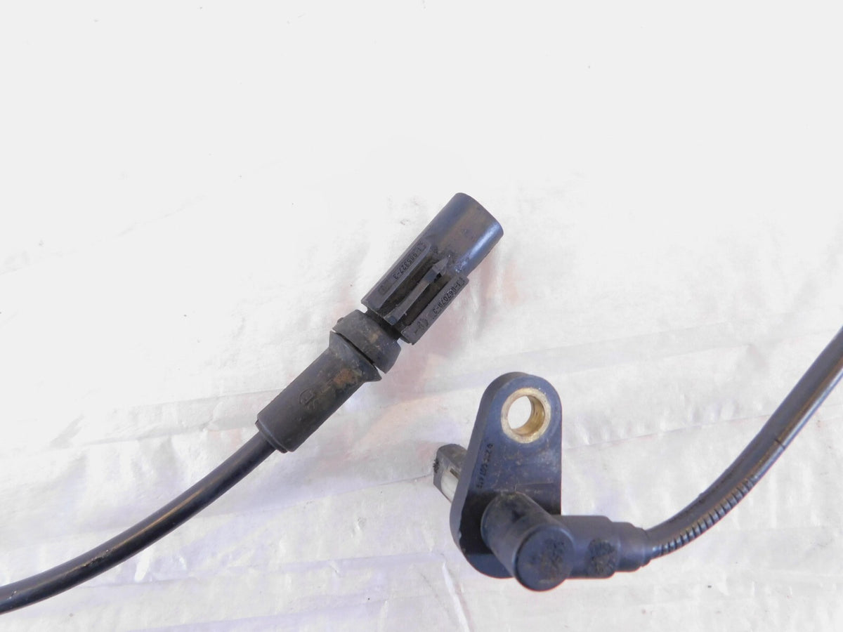 BMW R1200 HP2 F650GS F800 F800R F800S & G650GS Front/Rear Wheel ABS Speed Sensor