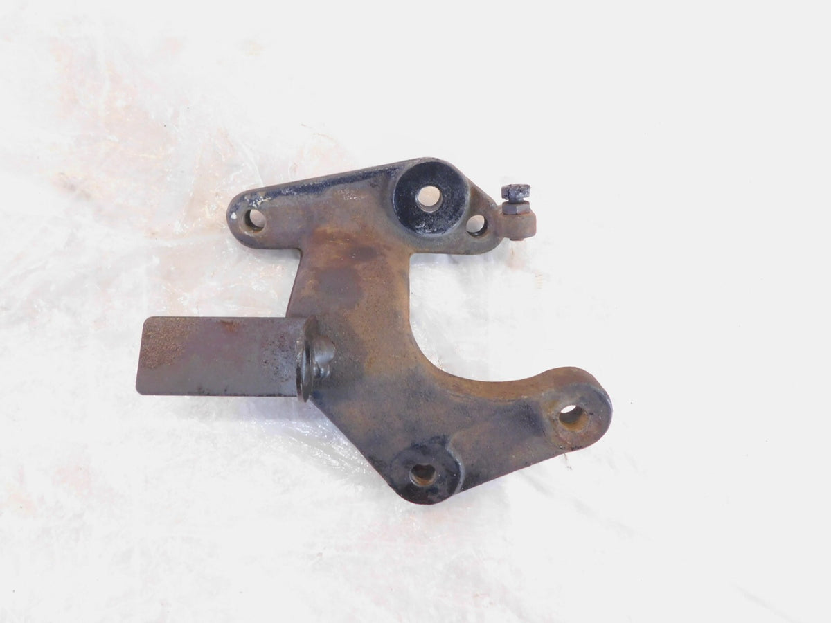 Honda VT750 750 Shadow Ace & Deluxe Front Right Foot Rest Peg Mount Bracket Stay - C3 Cycle