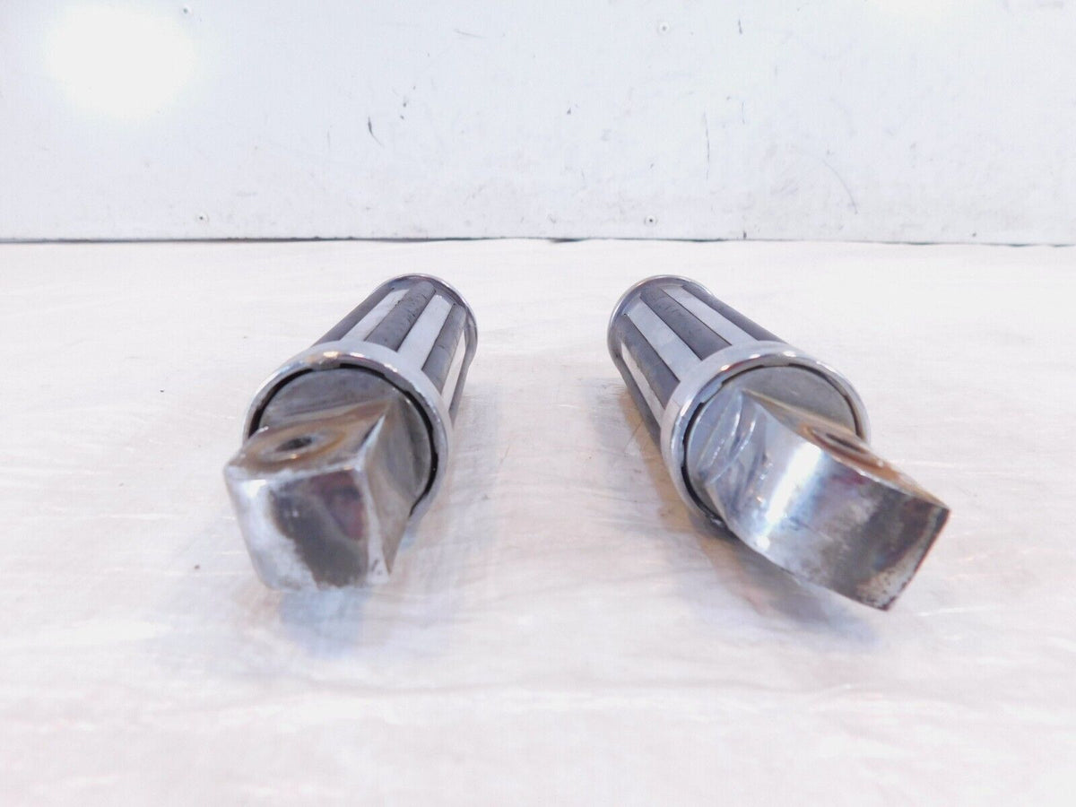 Yamaha V-Star 1100 Classic Custom Silverado Left/Right Rear Footrest Foot Pegs