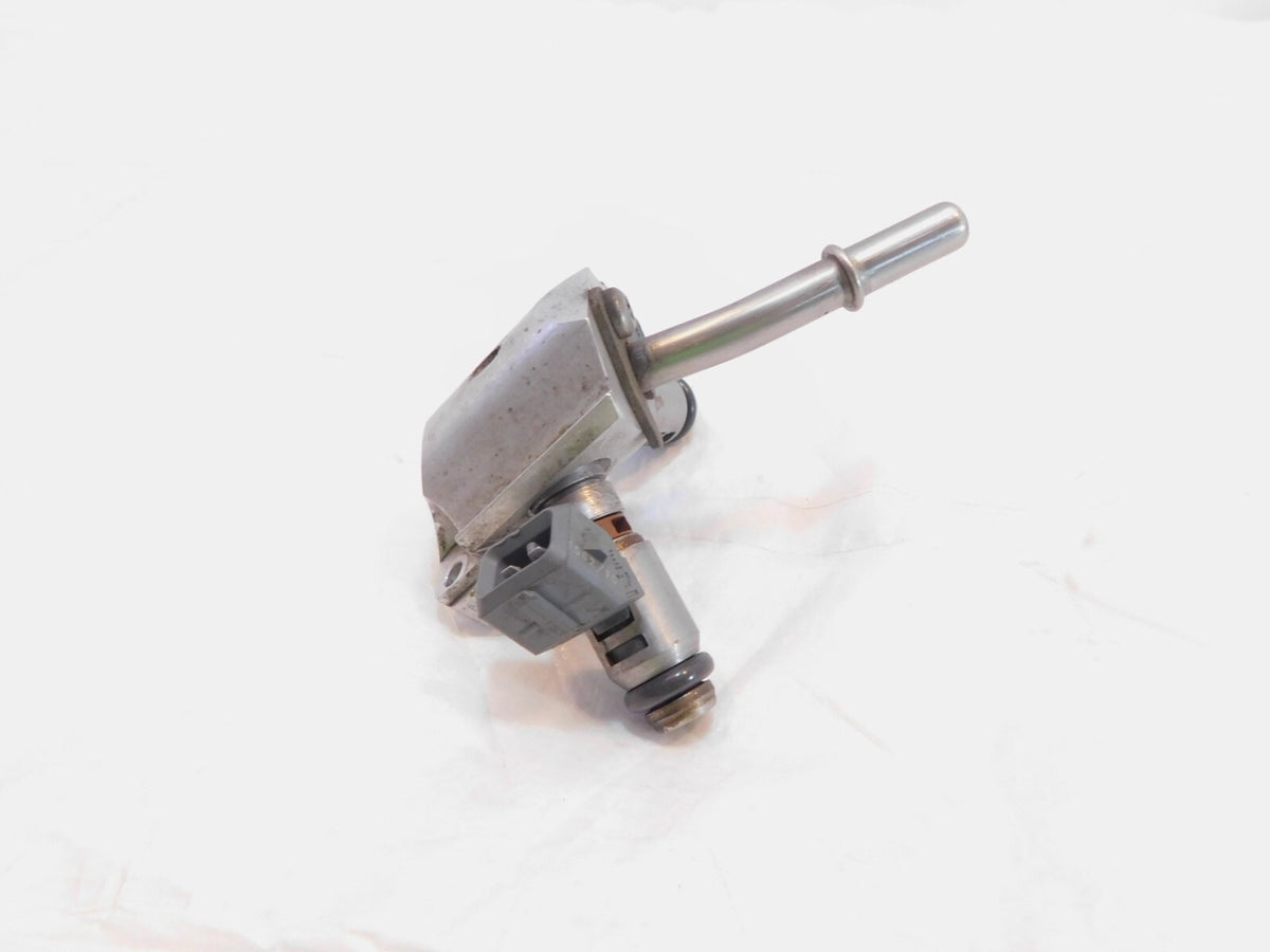 Harley Davidson Road Electra & Street Glide Fuel Gas Tank Injectors w/ Rail - C3 Cycle