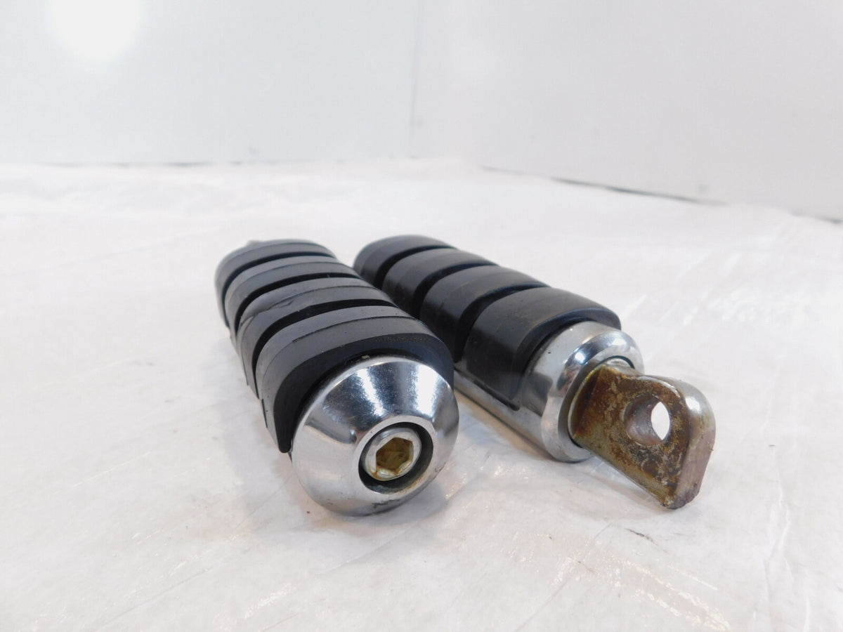 Pair Harley Touring Dyna Sportster & Softail Chrome & Rubber Footpeg Footrests - C3 Cycle