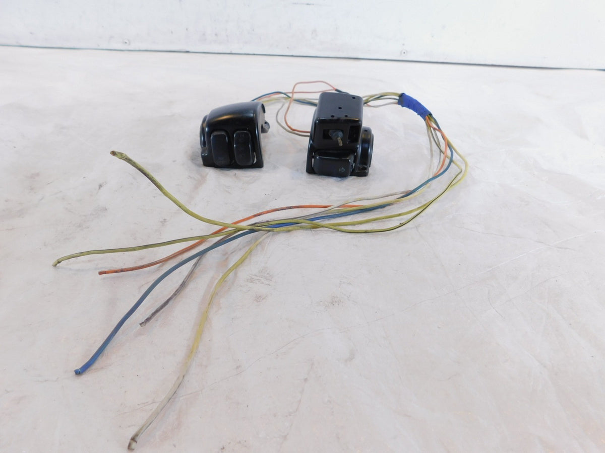 Harley Davidson Electra Glide Ultra Left Handlebar Speaker Volume & CB Switches - C3 Cycle