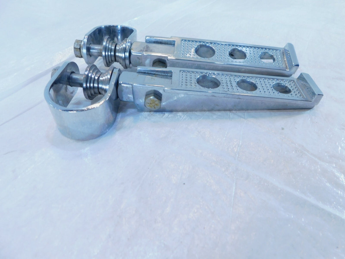 1999 Kawasaki Vulcan 1500 Classic Left & Right Front Crash Bar Foot Peg Footrest - C3 Cycle