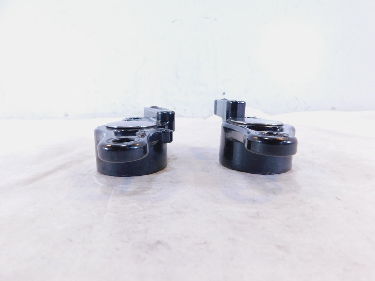 2008 Harley Screamin Eagle CVO Road King FLHRSE FLHRSE4 Swingarm Mount Brackets - C3 Cycle
