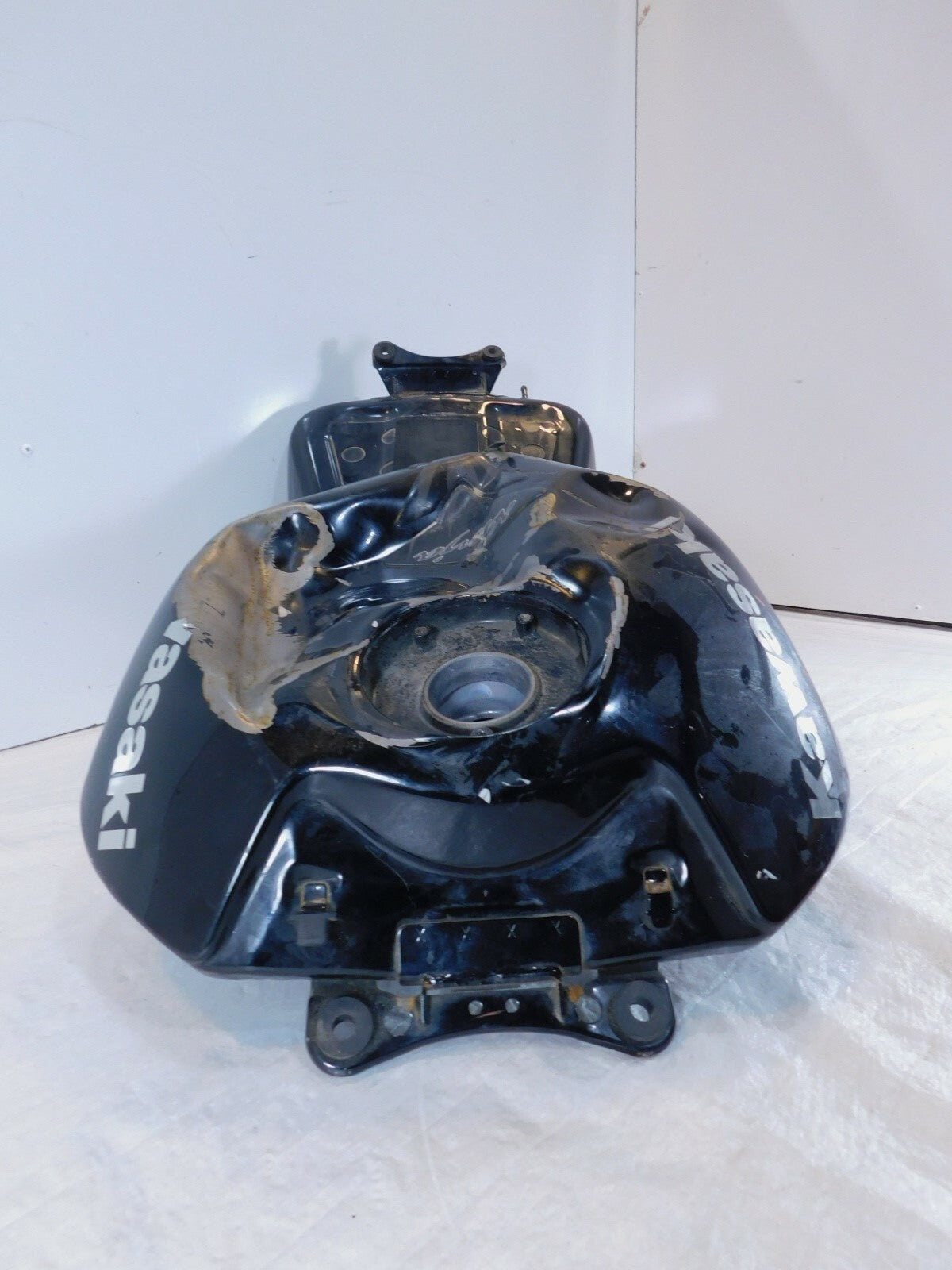2007 07 Kawasaki Ninja ZX-14 ZX1400 Black Gas Petrol Fuel Tank Reservoir - Parts - C3 Cycle