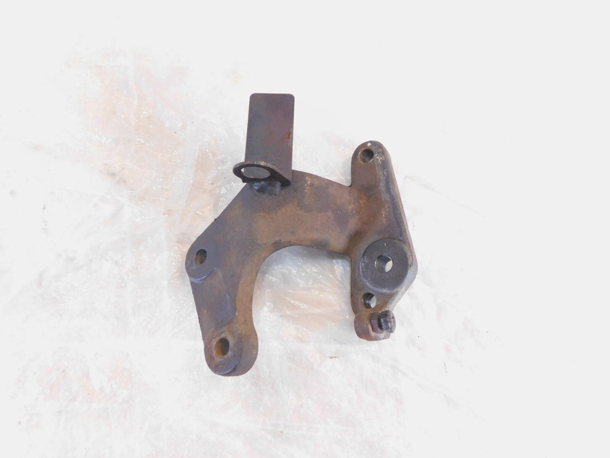 Honda VT750 750 Shadow Ace & Deluxe Front Right Foot Rest Peg Mount Bracket Stay - C3 Cycle