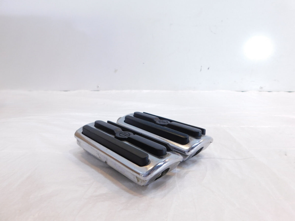 Pair Harley Touring Dyna Sportster & Softail Chrome & Rubber Footpeg Footrests - C3 Cycle