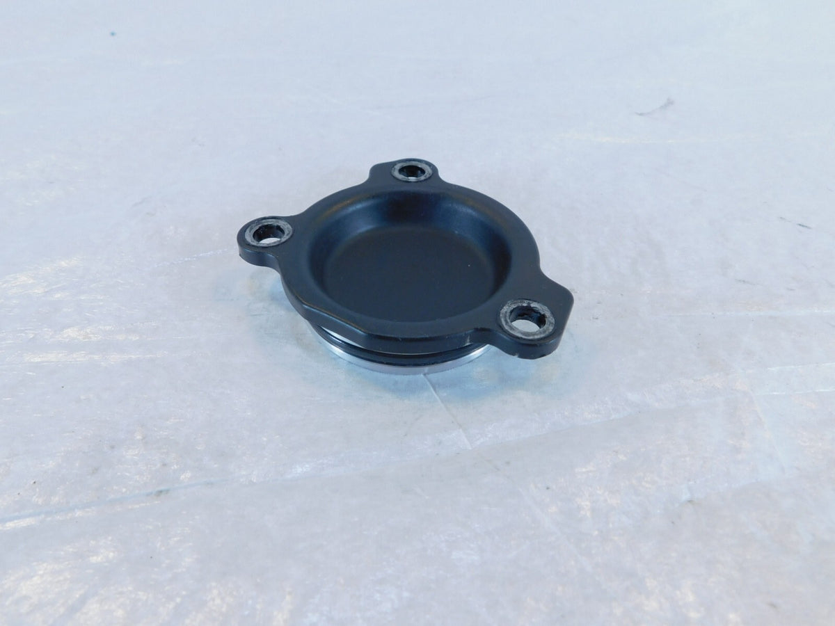 BMW F650GS F700GS F800GS F800R F800 F800ST Engine Oil Pump Outer Right Cover Cap - C3 Cycle