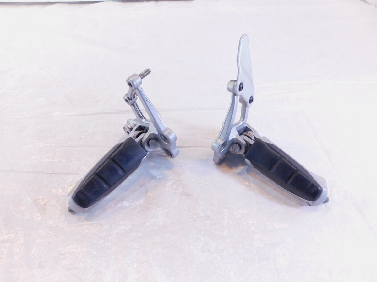 98-04 BMW R1100S R1100 S Silver Left/Right Front Footrest Foot Peg & Brackets - C3 Cycle
