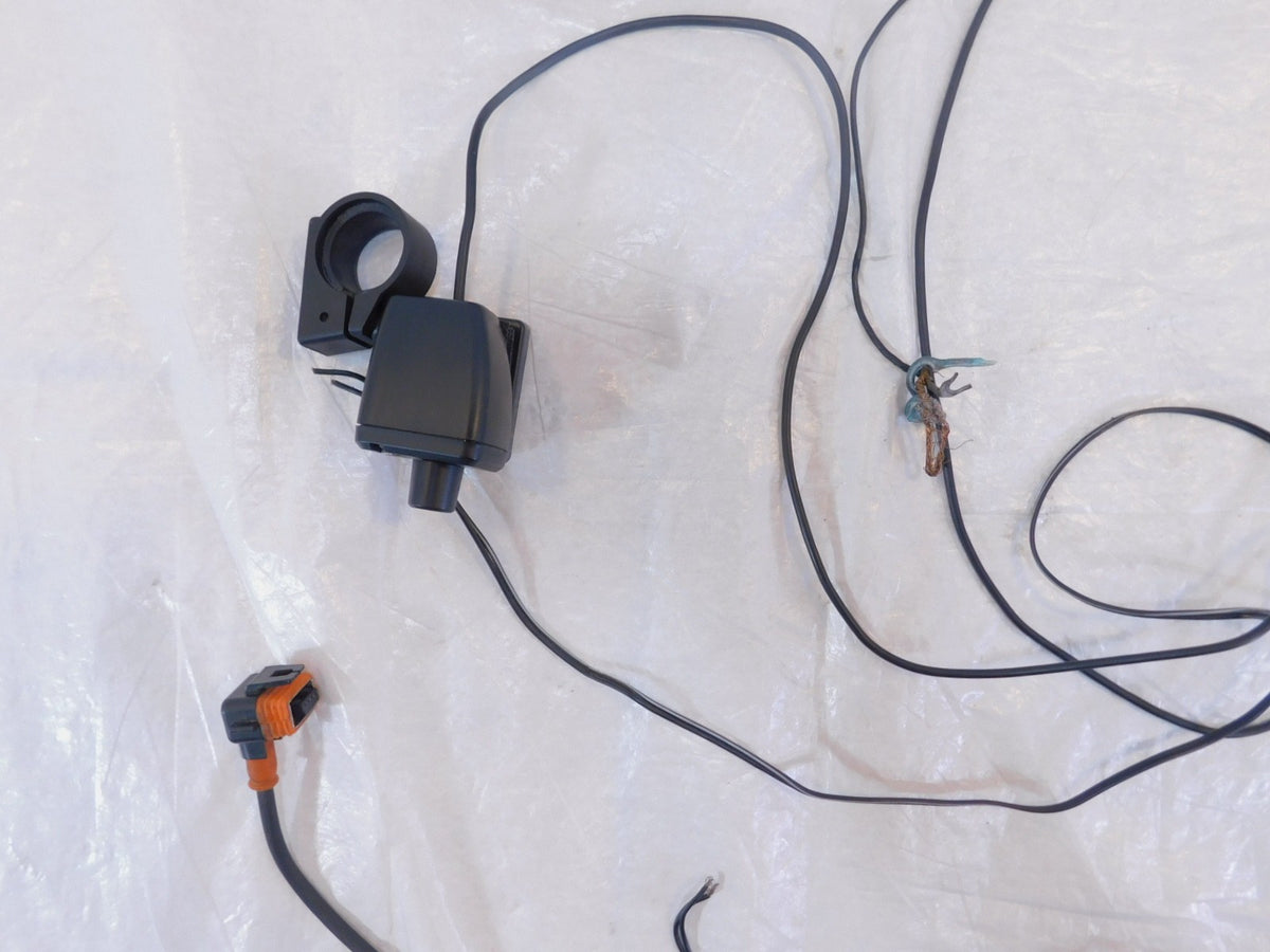 Victory Kingpin Big Bike Parts Audio Sound System AMP & Volume Adjustment Clamp - C3 Cycle