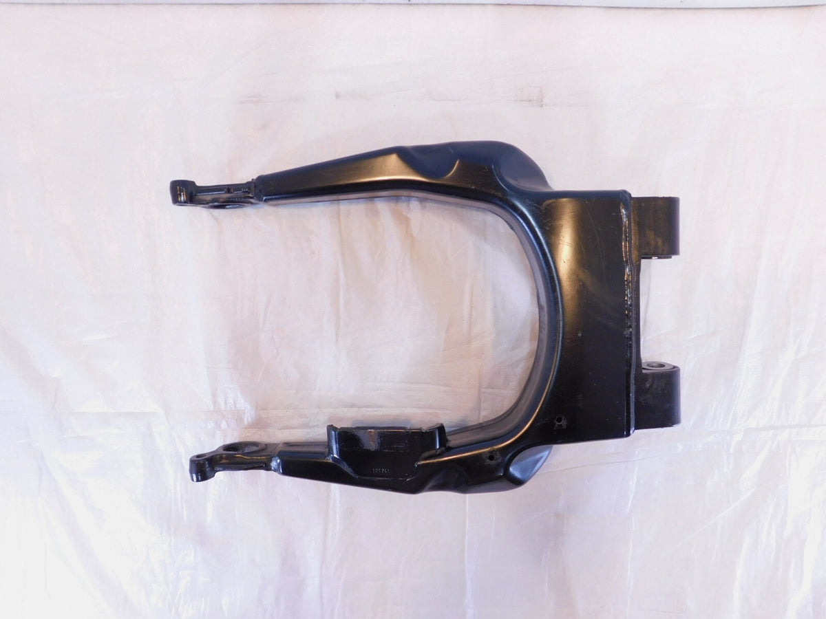 Harley Davidson Road Street & Electra Glide Rear Wheel Fork Arm Swingarm Bracket