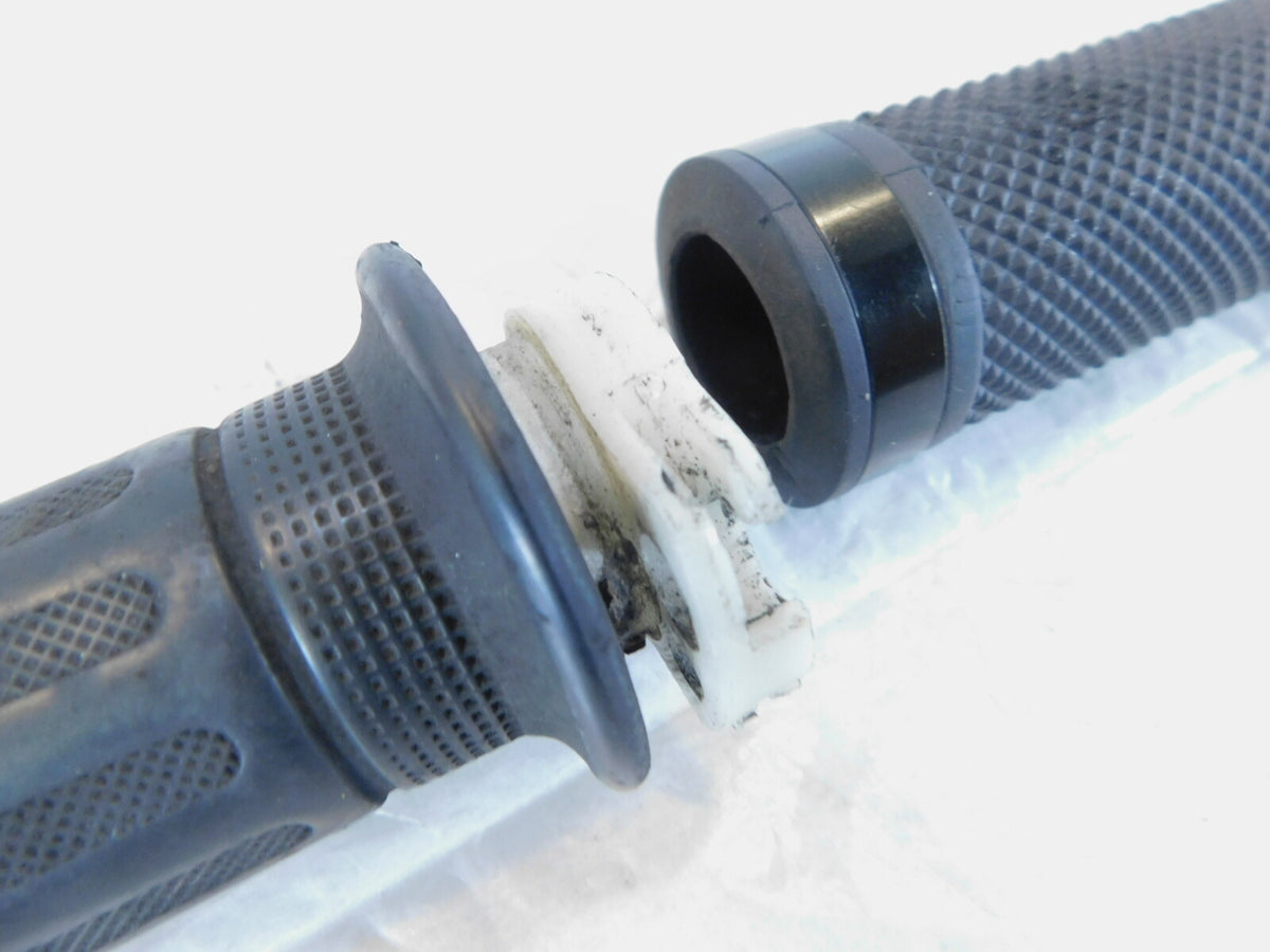 Honda CB400 CB550 CB650 & CB750 Goldwing & Silverwing Left Right Handlebar Grips - C3 Cycle