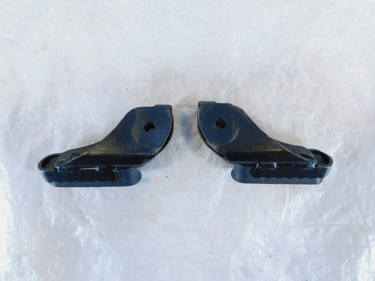 BMW F650GS Dakar G650GS Left/Right Front Footrest Foot Pegs & Pads 46717654663/4 - C3 Cycle
