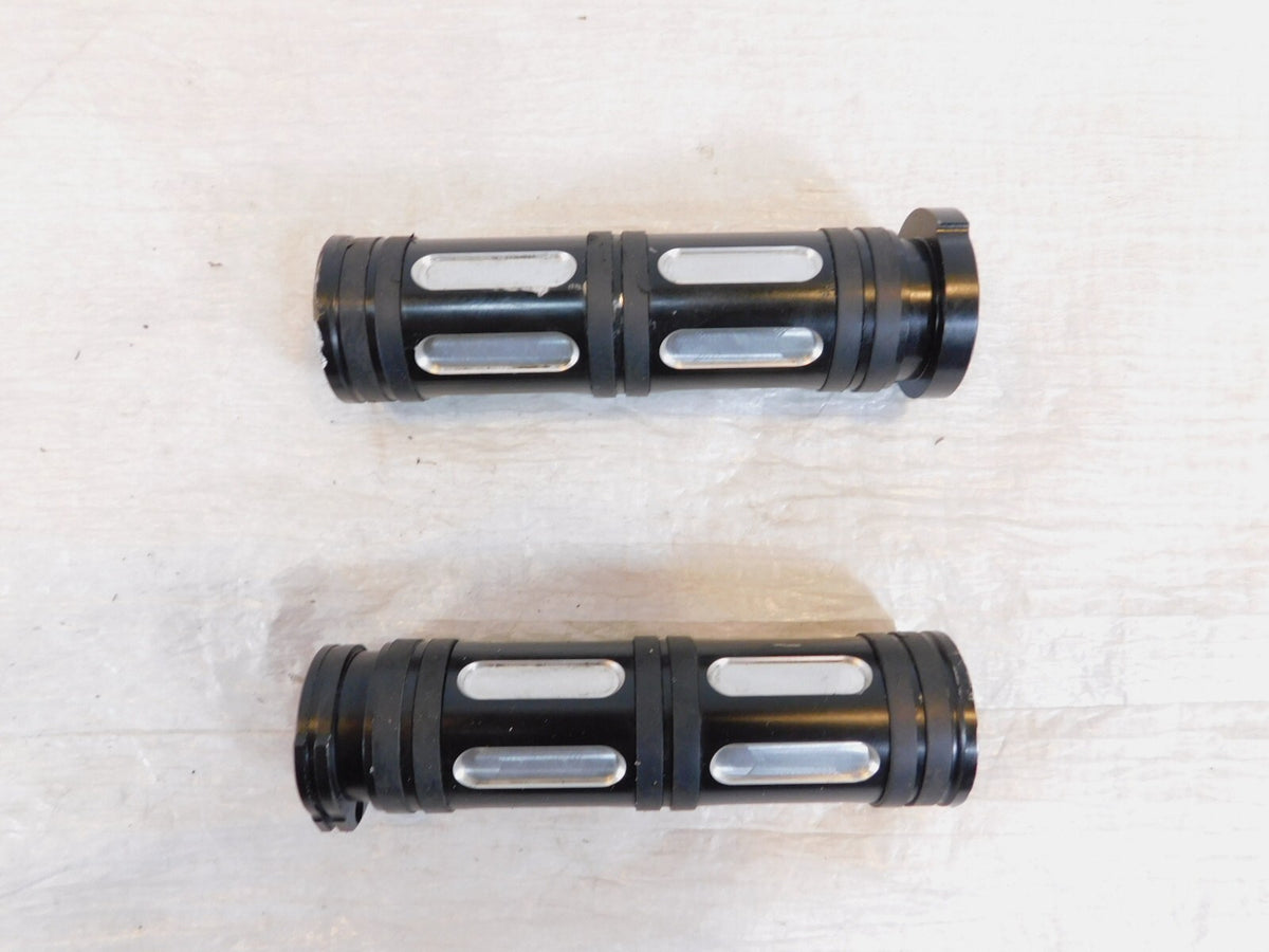 Harley Davidson Dyna Sportster Softail Black Left & Right Handlebar Hand Grips - C3 Cycle