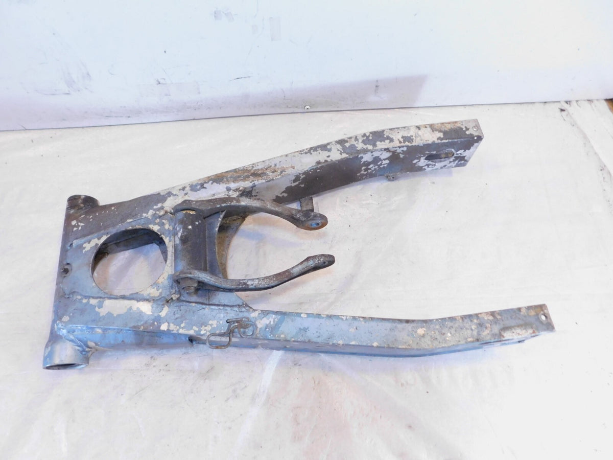 1990-1993 Kawasaki Ninja ZX6 ZX600D Silver Rear Wheel Suspension Fork Swingarm