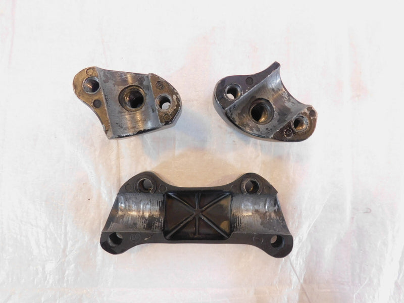 Harley Davidson Sportster 883 & 1200 & Dyna Black Handlebar Bar Riser Clamps
