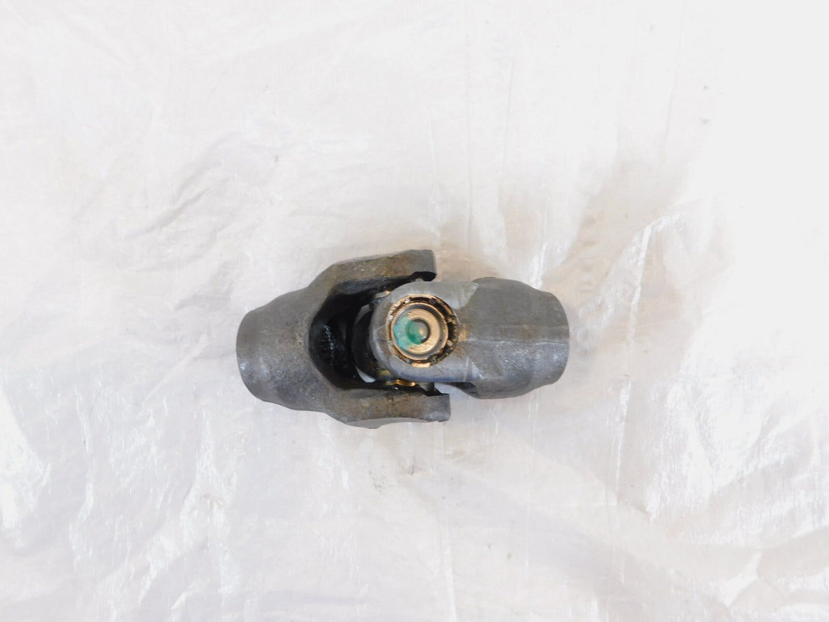 Honda VTX1300 VTX1300S VTX1300R VTX1800 & VTX1800R Rear Driveshaft Joint Yoke - C3 Cycle