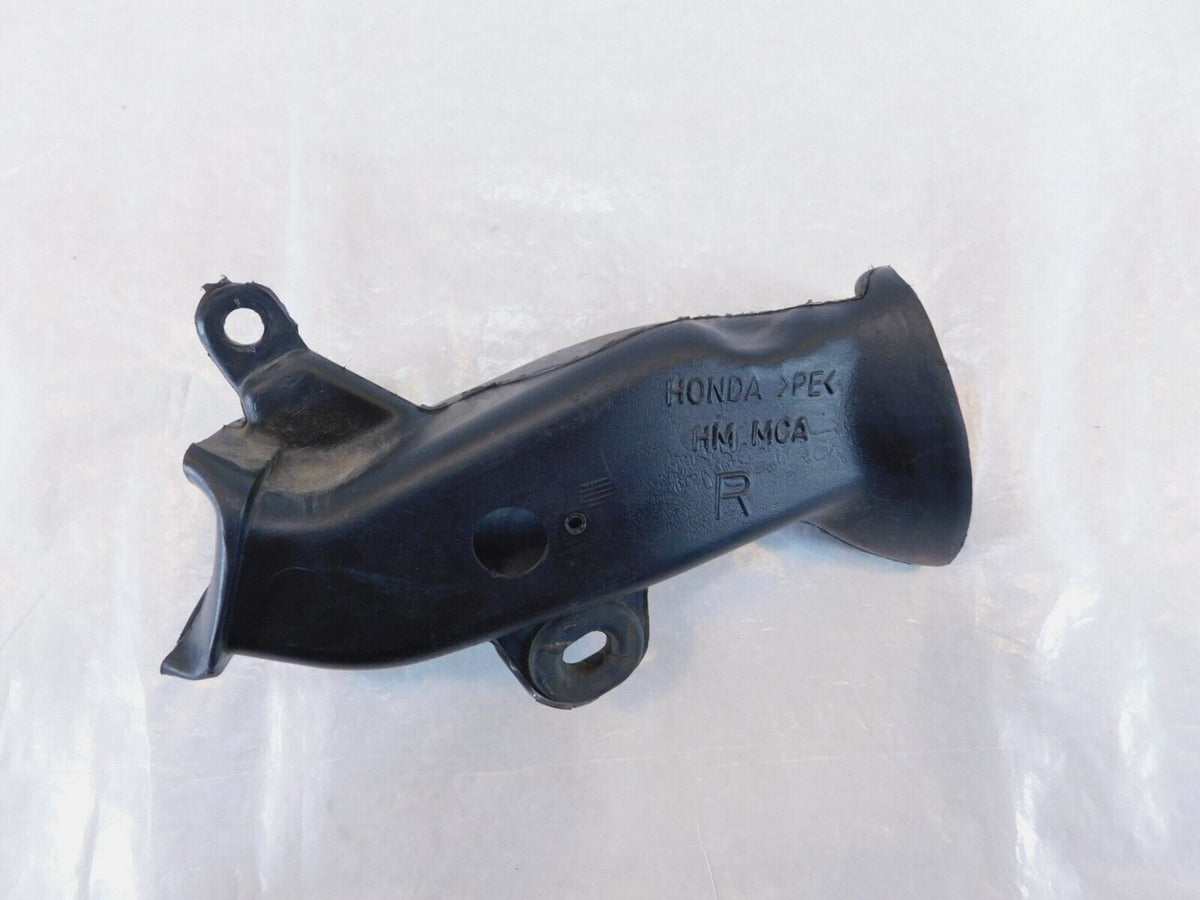 01-2005 Honda GL1800 Goldwing 1800 Right Upper Fairing Air Intake Duct Pipe Tube