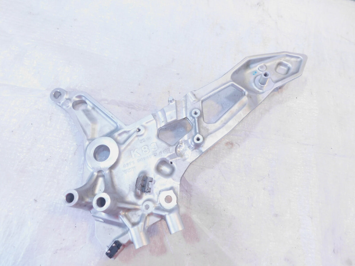 2020-2023 BMW F900 F900R Right Front/Rear Footrest Foot Peg Plate Bracket Mount - C3 Cycle
