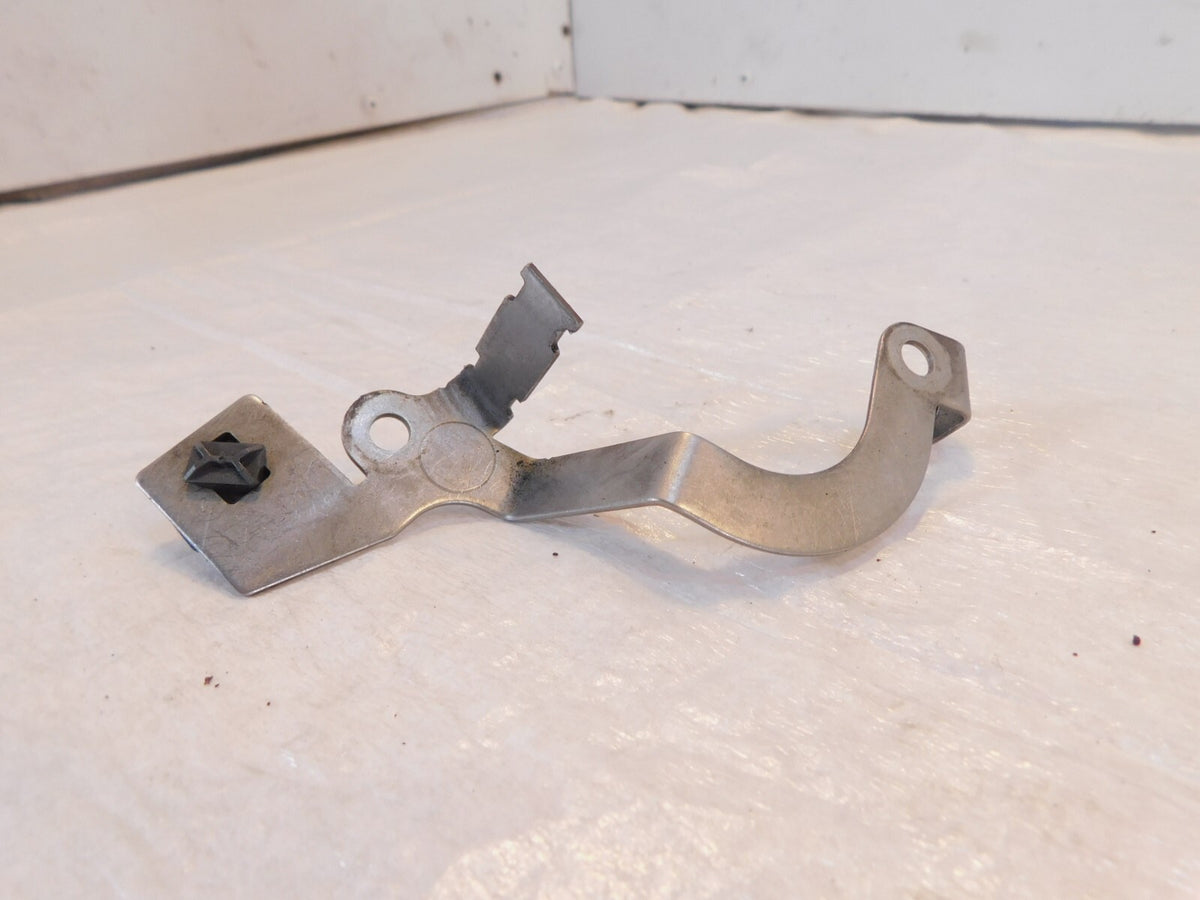 BMW R1200 R1200RT R1200GS R nine T Right Cylinder Head Cover Cap Bracket Mount - C3 Cycle