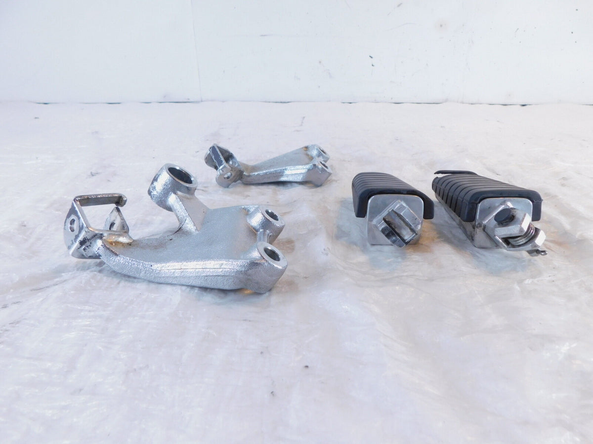1985-95 Yamaha V-Max VMX 1200 VMX1200 Front Left/Right Mount Brackets & Footpegs - C3 Cycle