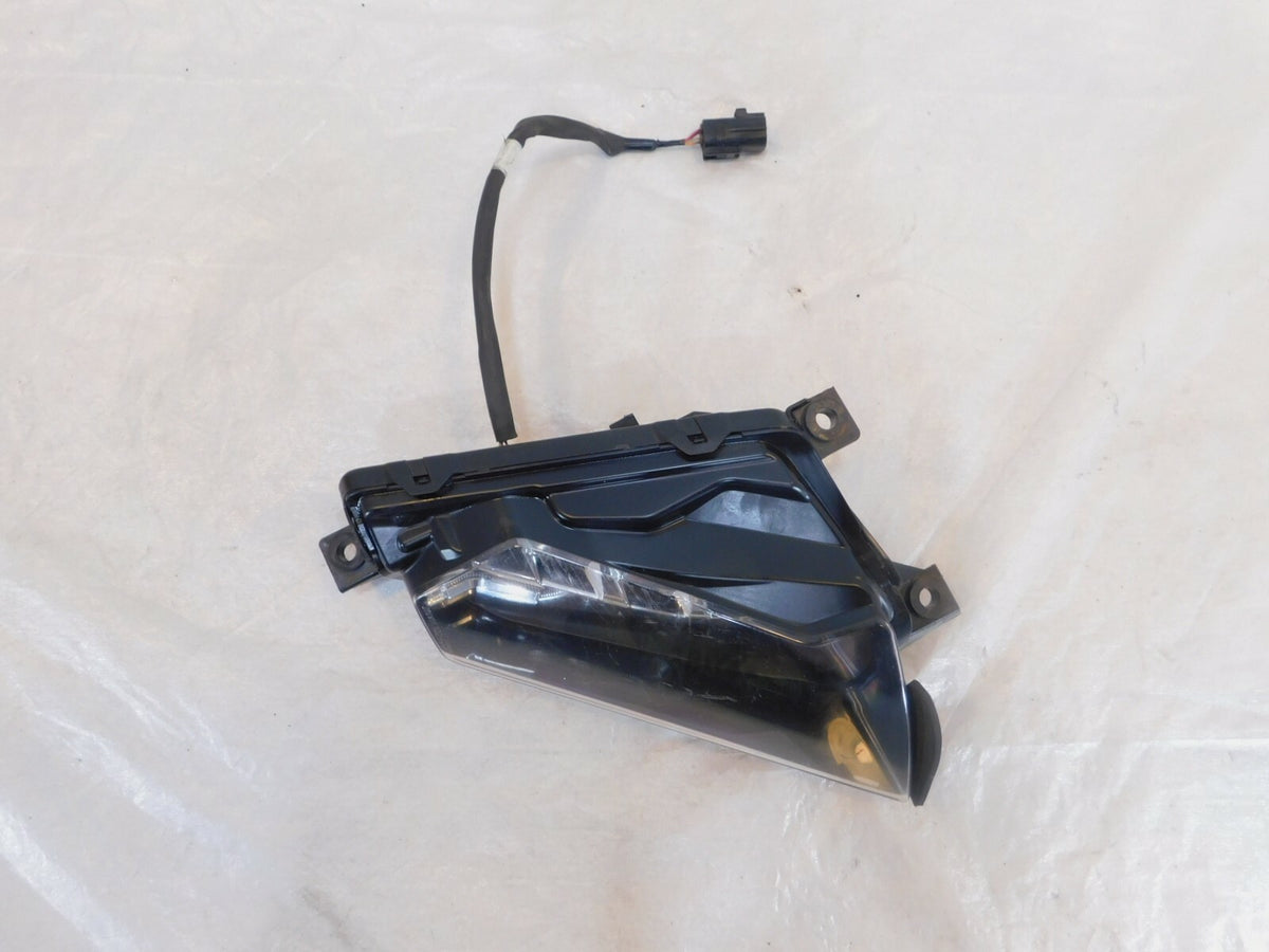 2018 & 2019 Kawasaki Ninja H2 SX SE ZX1002 Right Cornering Headlight Headlamp - C3 Cycle