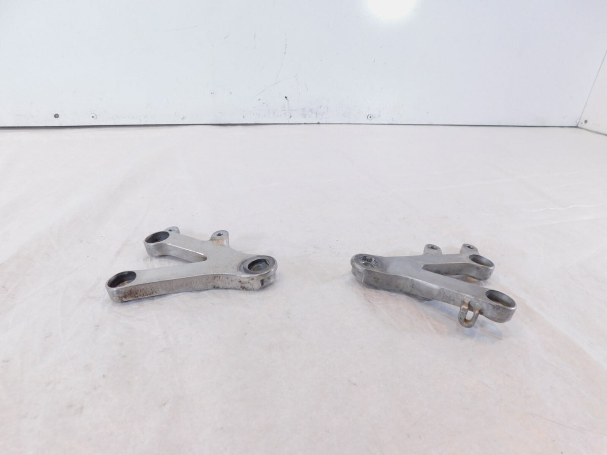Honda CBR900RR CBR929RR FireBlade 900 929 Front Left/Right Footpeg Holder Mounts - C3 Cycle