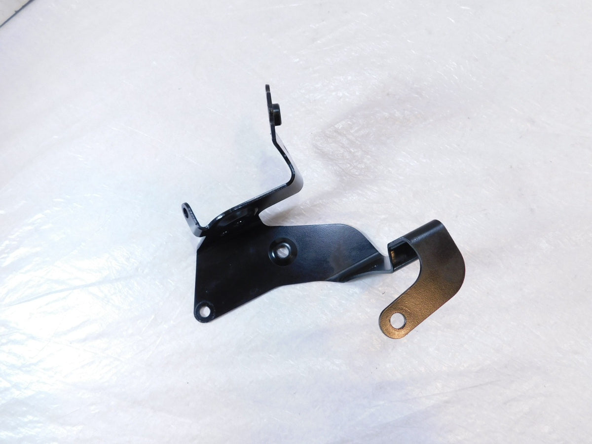 Harley Davidson Softail Heritage Classic & Slim Front Brake Line Mount Bracket