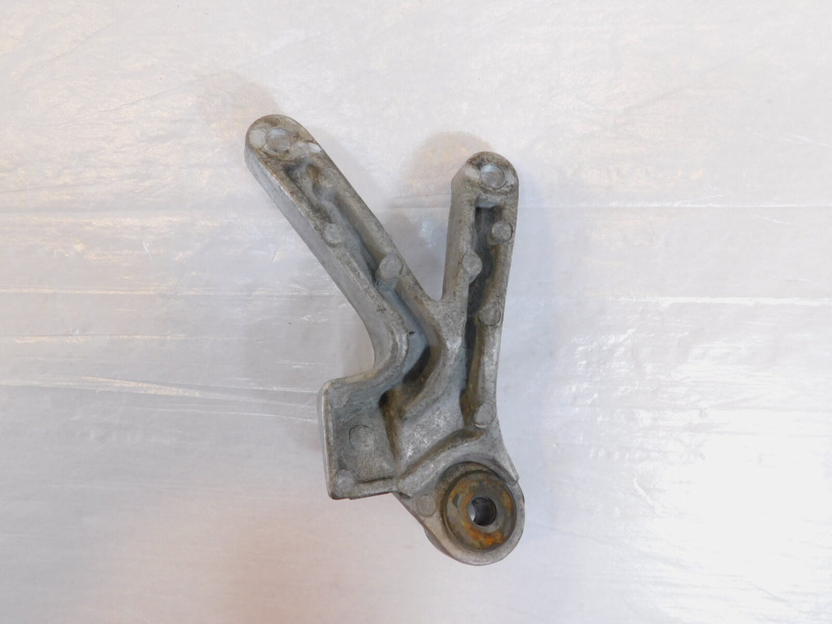 1989-1995 Yamaha FZR1000 Rear Right Passenger Footpeg Footrest Peg Mount Bracket - C3 Cycle