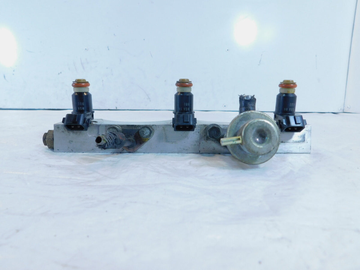 Honda GL1800 Goldwing Left Injector Rail w/ Fuel Injectors & Pressure Regulator