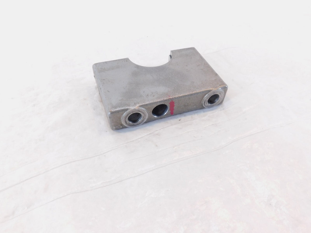 1990-2001 Kawasaki Ninja ZX11 ZX1100C/D Crankcase Crankshaft Bearing Holder Cap - C3 Cycle
