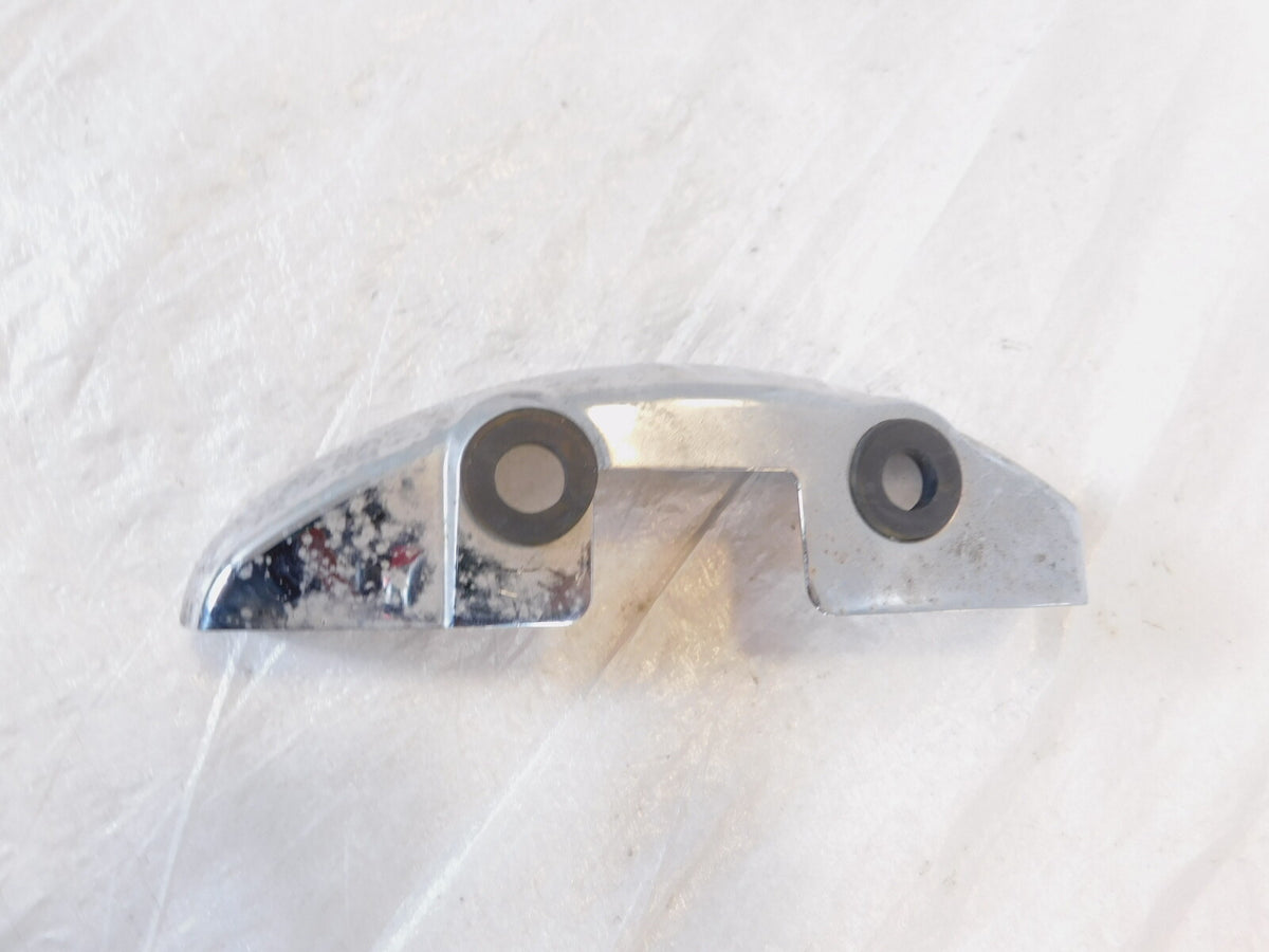 01-04 Suzuki VL800 Intruder Volusia 800 Left/Right Front Cylinder Head Cover Cap
