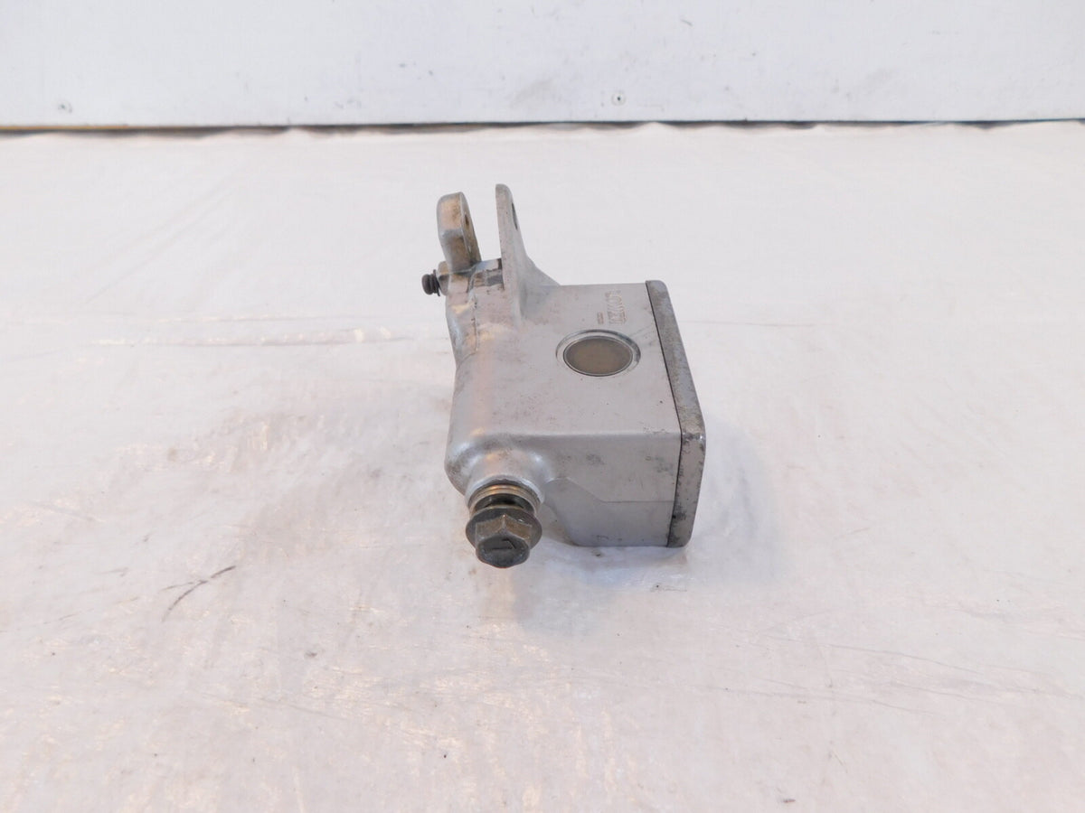 05-16 Suzuki Boulevard S40 Savage 650 LS650 Right Front Brake Master Cylinder - C3 Cycle