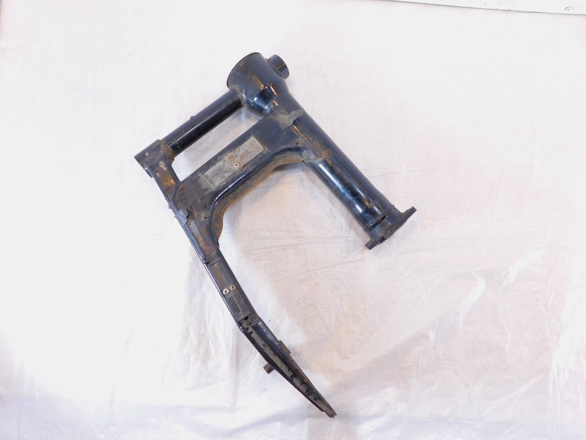 2002-2004 Honda VTX1800 VTX1800R VTX1800S Black Rear Wheel Fork Bracket Swingarm