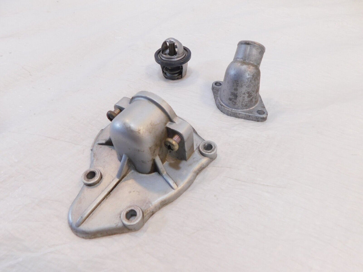 Suzuki Intruder 700 750 800 Boulevard S50 Water Pump Cover Thermostat & Housing