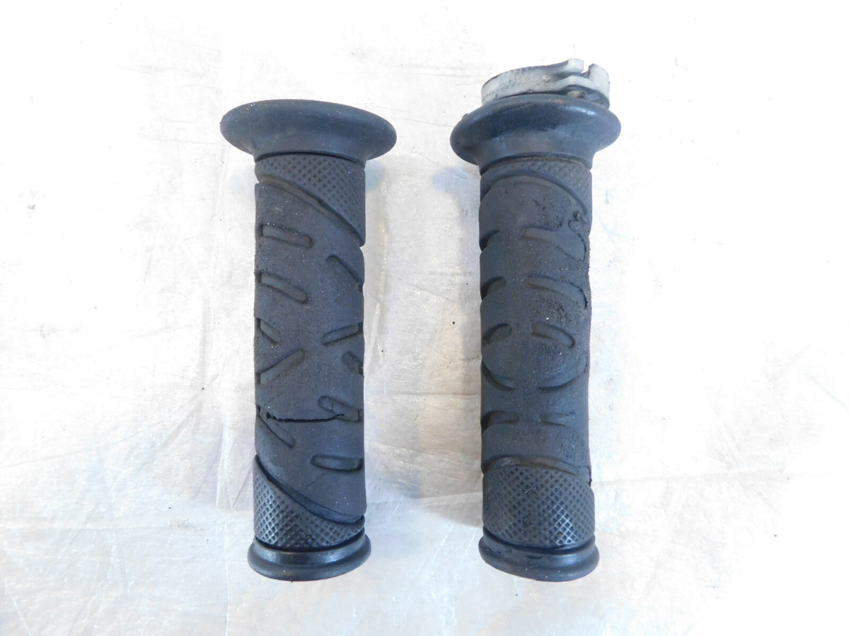 Kawasaki Ninja ZX6R ZX600 ZX-9R ZX11 ZX-12R Right/Left Handlebar Throttle Grips - C3 Cycle