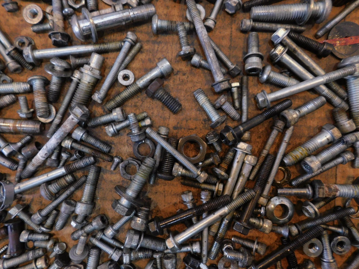 2007 07 Harley Davidson Sportster XL1200N Nuts Bolts & Brackets Parts Box Lot - C3 Cycle