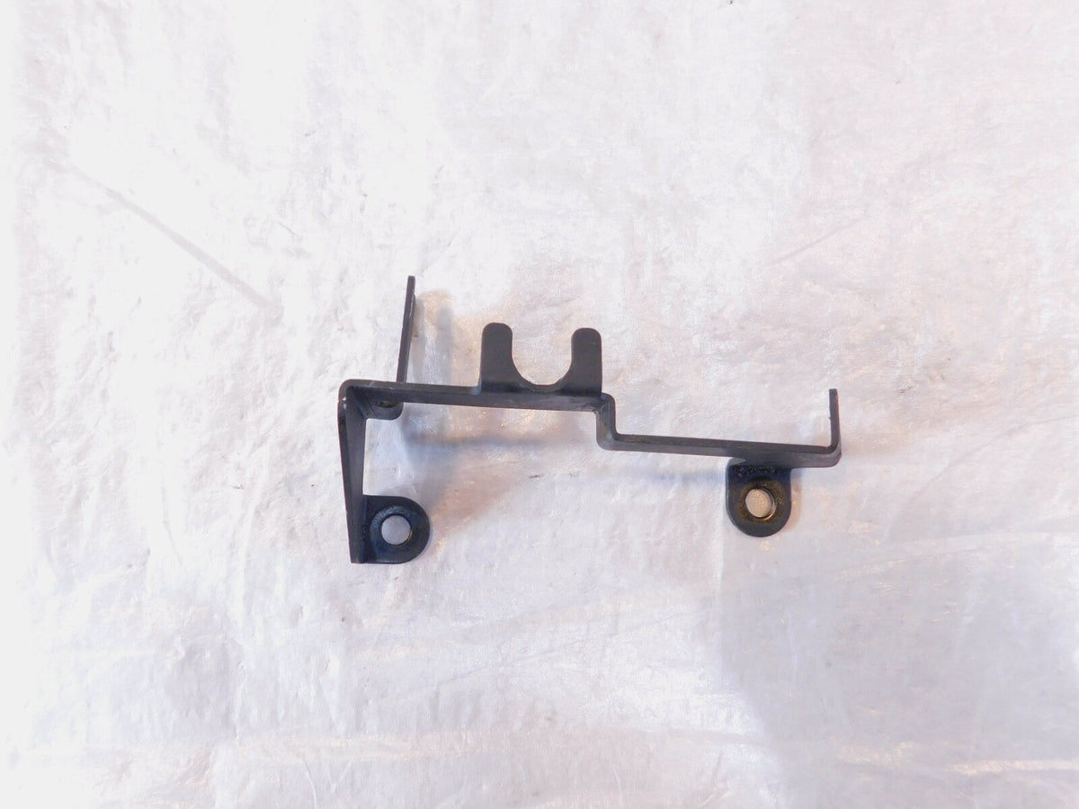 1990-2001 Kawasaki 1100 ZRX1100 ZR1100 Oil Hose Tube Clamp Bracket 92170-1189