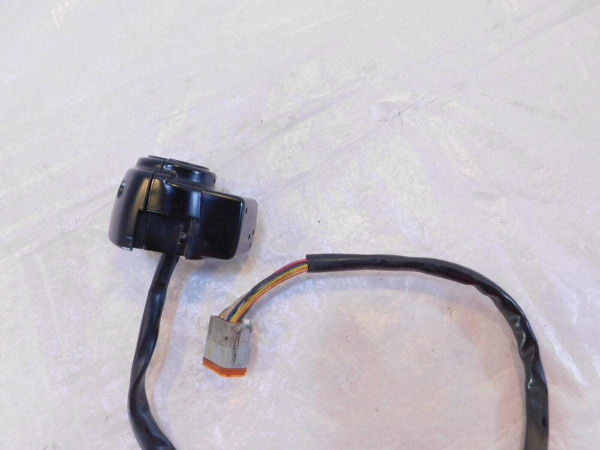 Harley Electra Glide Left Handlebar Turn Signal Horn Switches w/ Radio Volume - C3 Cycle