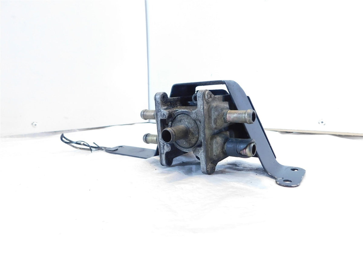 Suzuki GSXR600 GSX-R600 & GSXR750 GSX-R750 2nd Air Induction Valve & Bracket - C3 Cycle