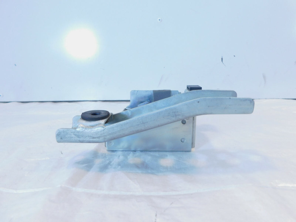 09-19 Suzuki Volusia Boulevard C50 M50 VZ800 VL800 Electrical Parts Holder Tray - C3 Cycle