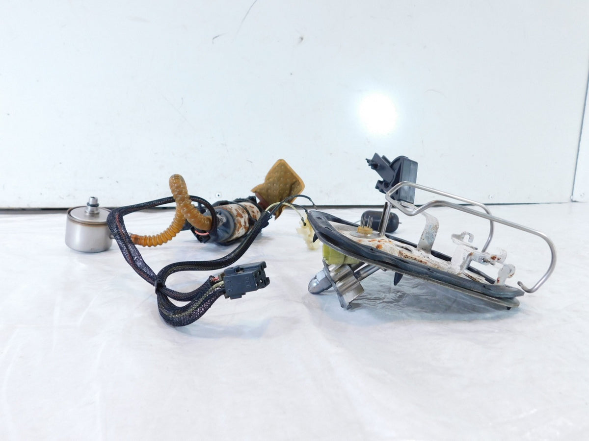 Harley Davidson Touring Road King Electra Glide Fuel Gas Petrol Pump - For Parts