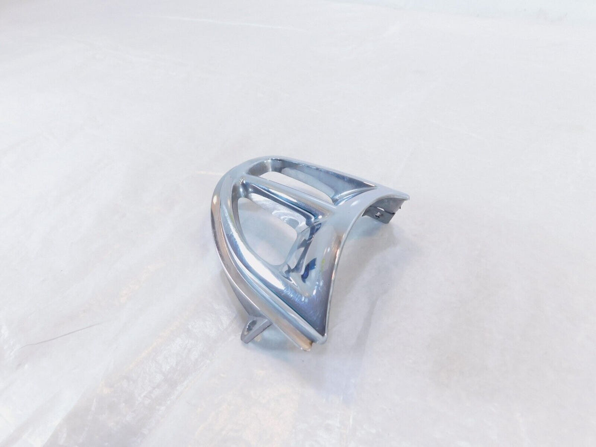 01-2005 Honda GL1800 Goldwing 1800 Right Fairing Cowl Air Duct Cover Cover Trim