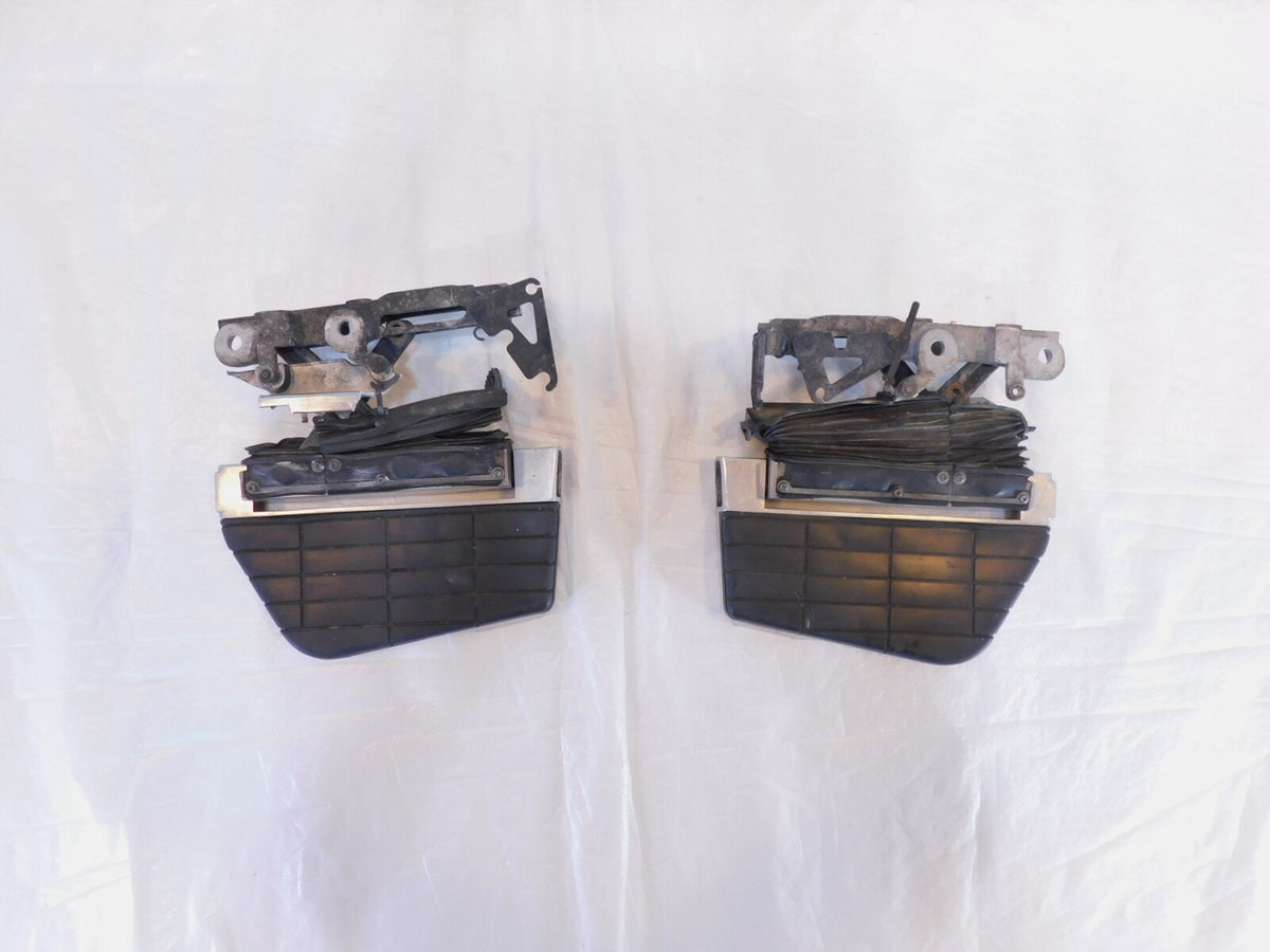 Honda Goldwing GL1500 Rear Left Right Passenger Footboard Floorboard Footrests