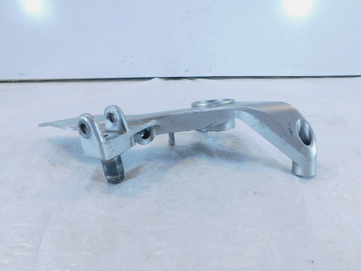 1998-01 Honda VFR800 Interceptor 800 Front Right Footrest Foot Peg Mount Bracket - C3 Cycle