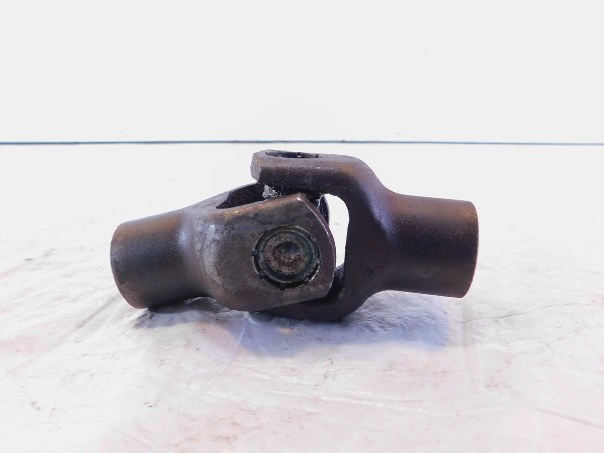 1984-1985 Honda CB650 CB650SC Nighthawk 650 Driveshaft Cross Shaft U Joint Yoke - C3 Cycle