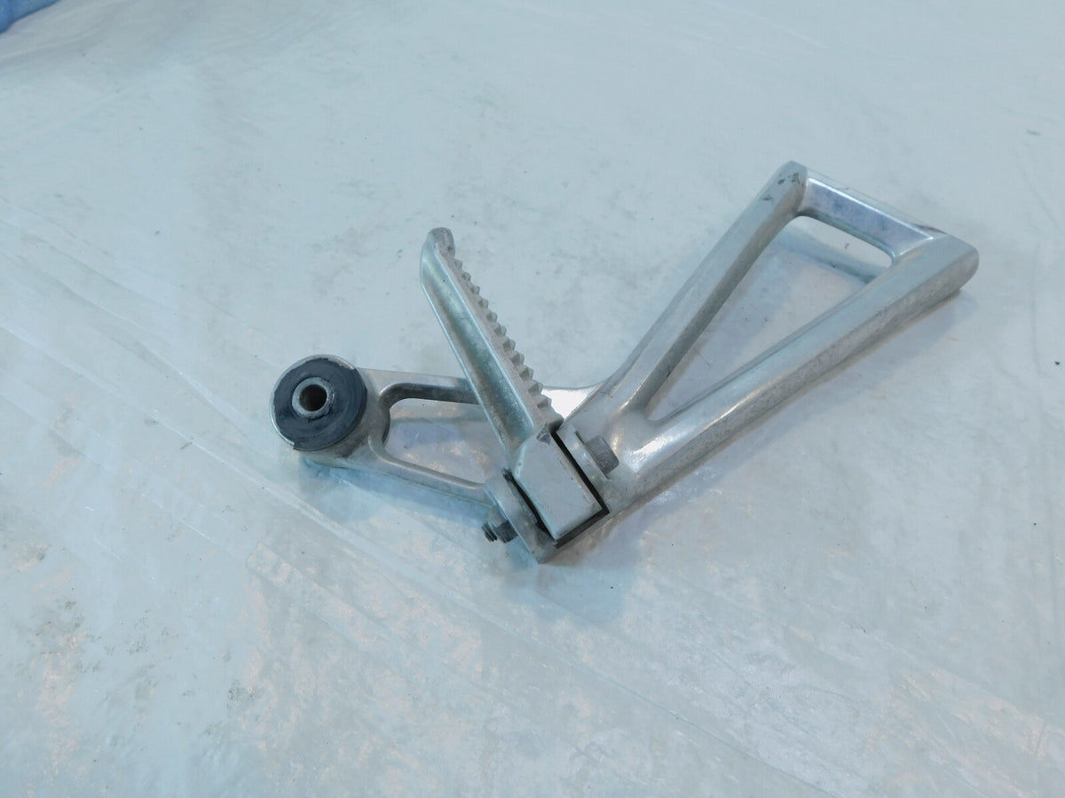 Yamaha YZFR6S YZF R6S & YZFR6 R6 Right Rear Passenger Footpeg Footrest Bracket - C3 Cycle