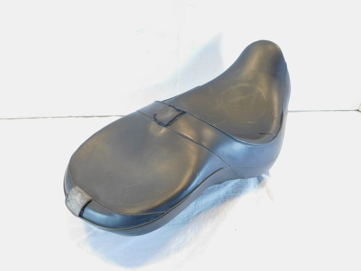 2004 Suzuki Marauder 1600 Dual Tour Front Driver & Rear Passenger Seat Saddle - C3 Cycle